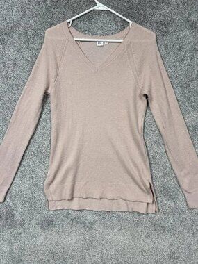 Gap Bella Sweater Womens M Pink Waffle Knit V-Neck Raglan Minimalist Soft Girl